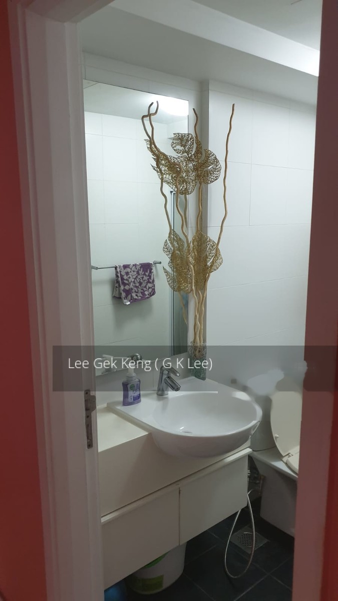 The Esparis (D18), Condominium #201629802